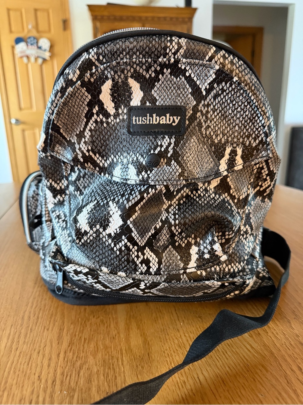 Tushbaby Hip Carrier in Black and Gray Snake Print